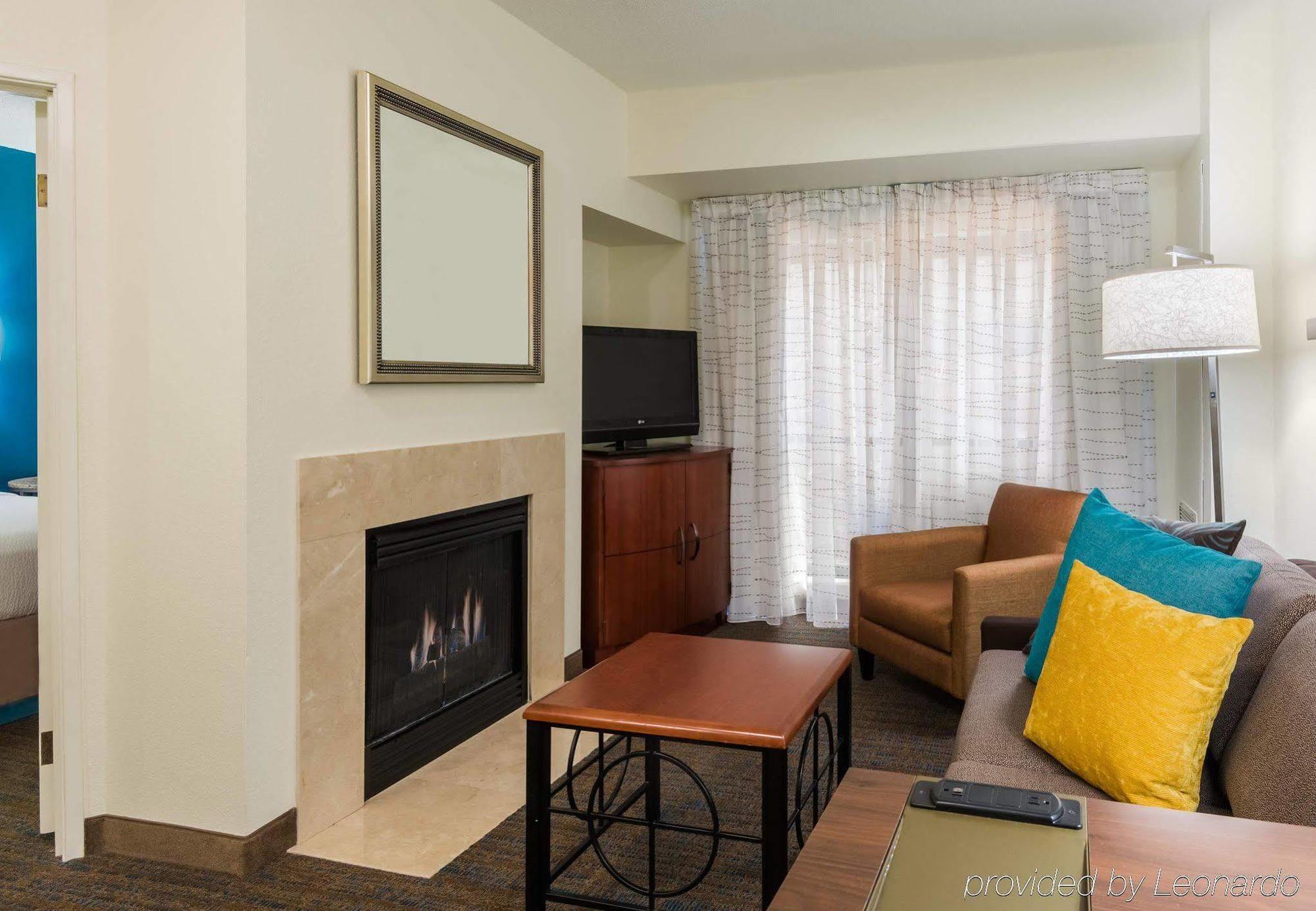 Downtown Hotel 3*