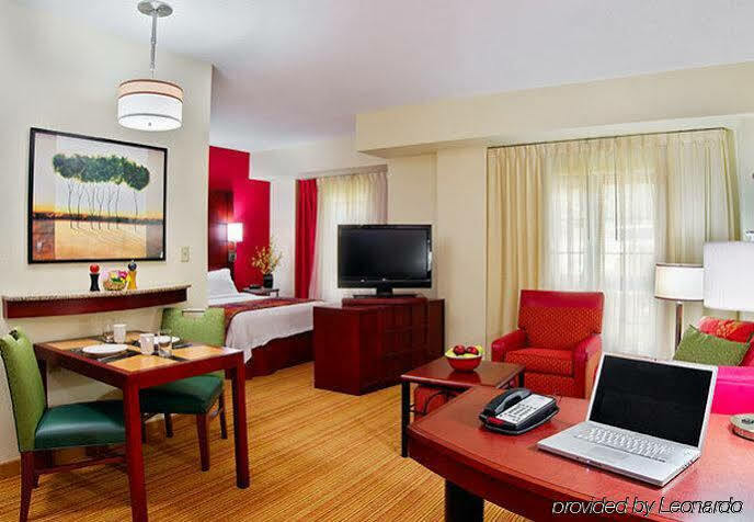 Downtown Hotel 3*